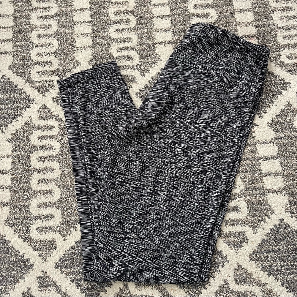 Marika High Waisted Leggings Size M